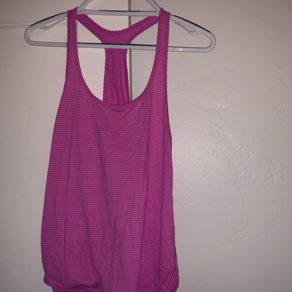 Lululemon athletic top